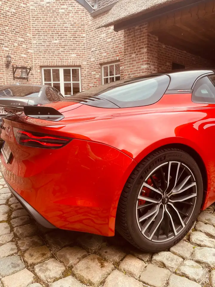 Alpine A110 2024
