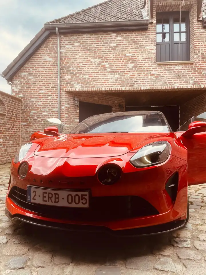 Alpine A110 2024