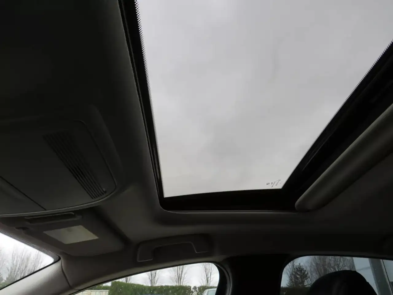 Mazda 3 снимка Mazda 3