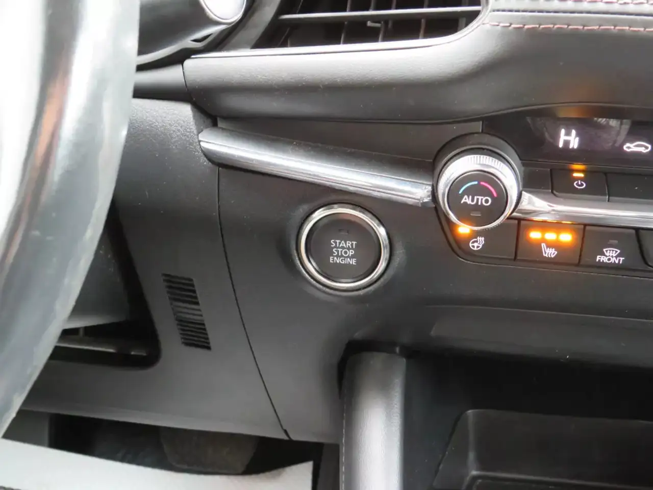 Mazda 3 снимка Mazda 3