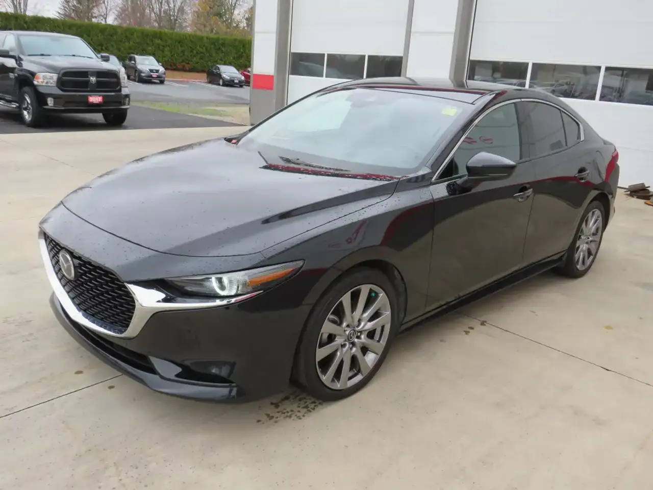 Mazda 3 снимка Mazda 3
