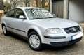 Volkswagen Passat 1.6 - thumbnail 1