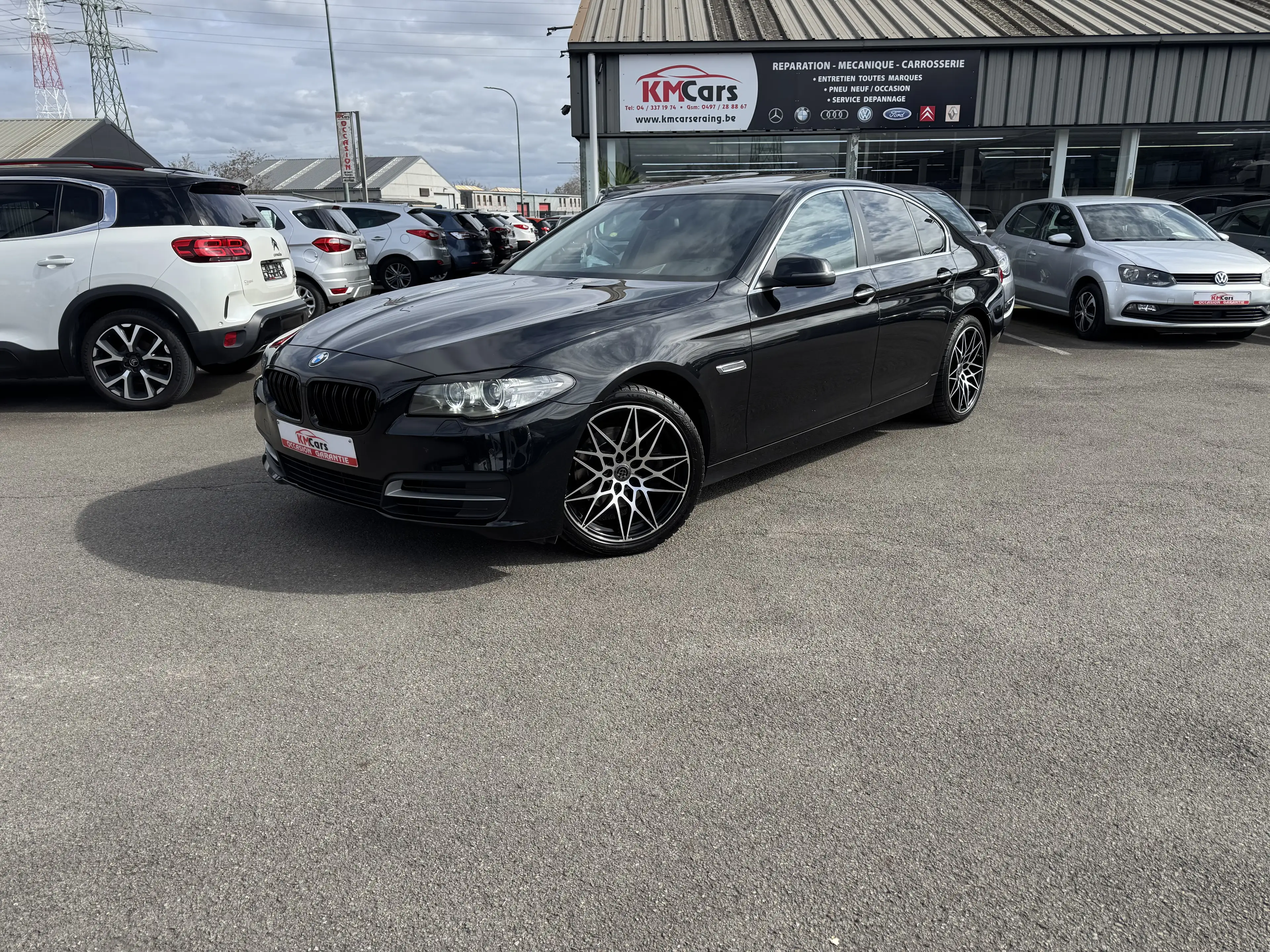 BMW 518 NAVIGATION // CUIR// TOIT OUVRANT / JANTES /CAMERA — photo 2