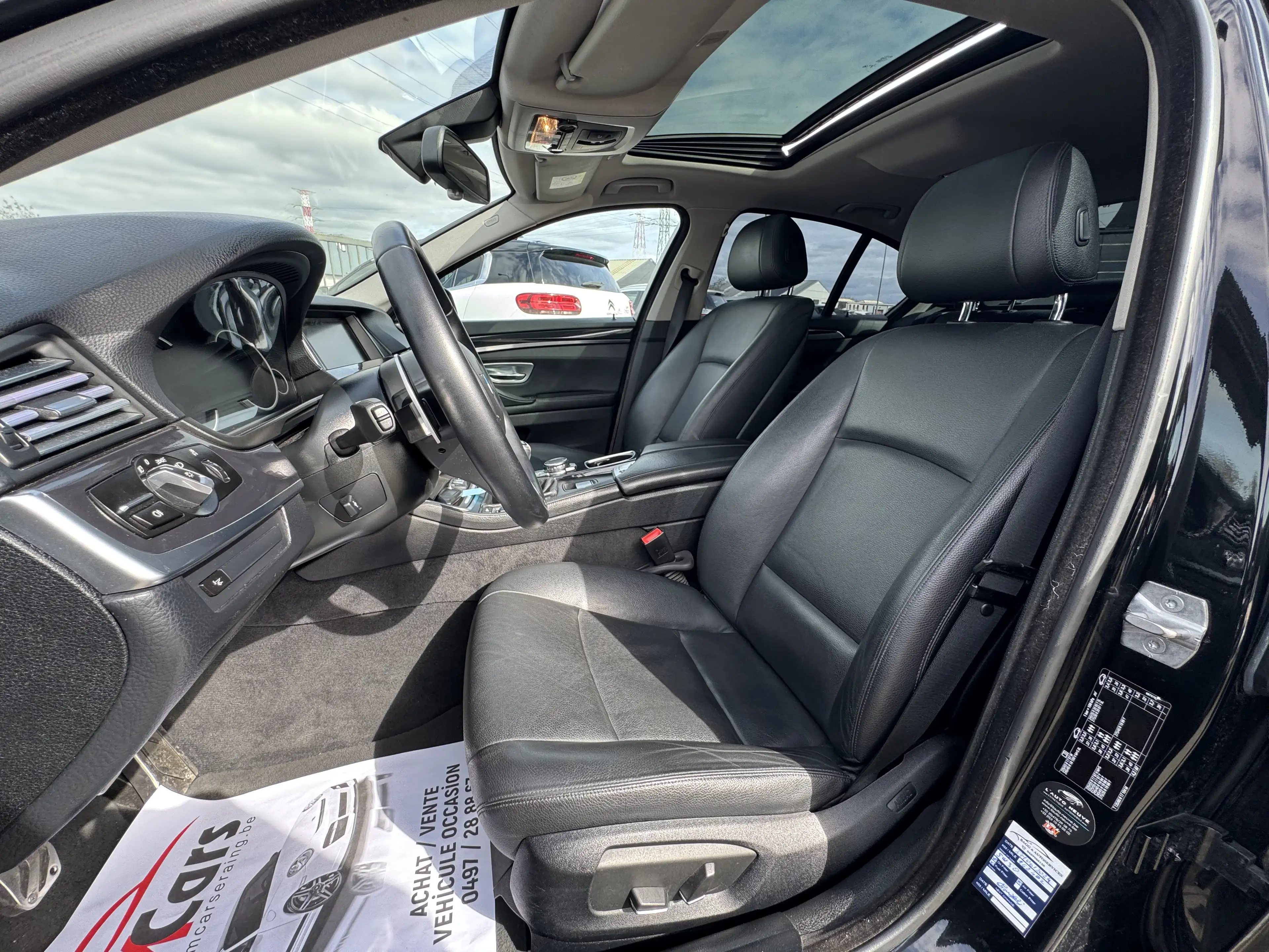 BMW 518 NAVIGATION // CUIR// TOIT OUVRANT / JANTES /CAMERA — photo 14