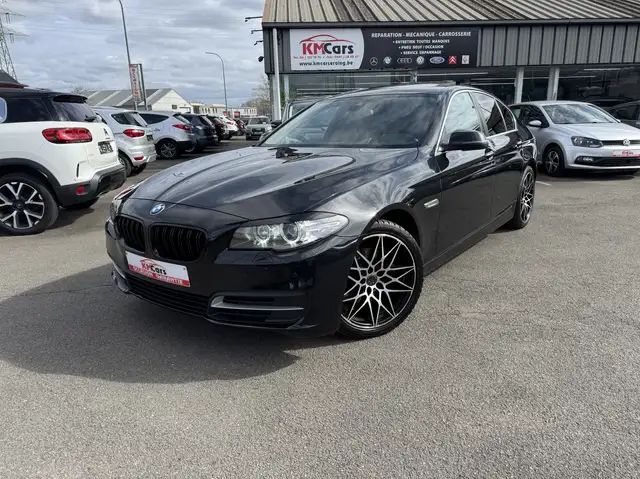 BMW 518 NAVIGATION // CUIR// TOIT OUVRANT / JANTES /CAMERA