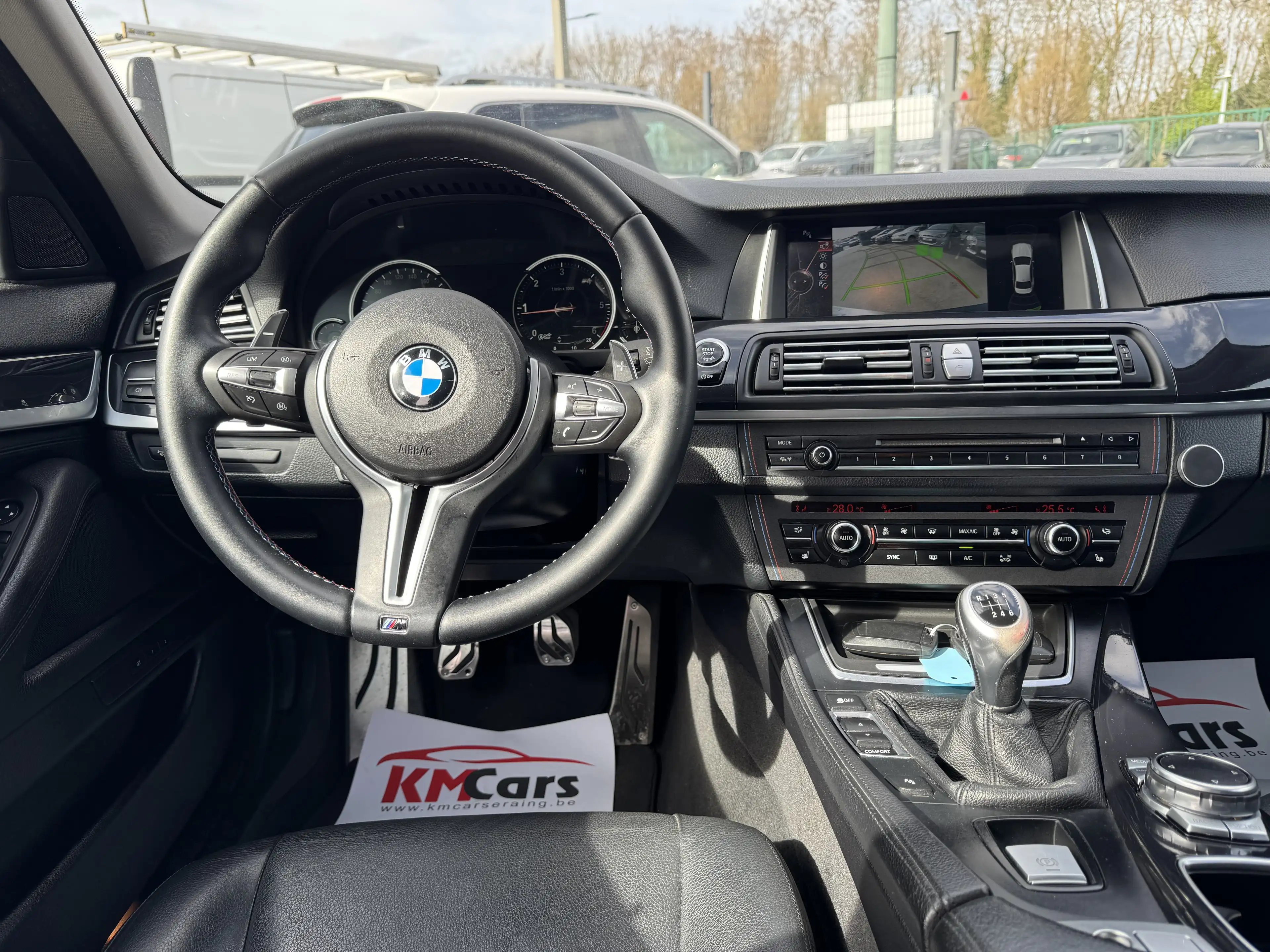 BMW 518 NAVIGATION // CUIR// TOIT OUVRANT / JANTES /CAMERA — photo 12