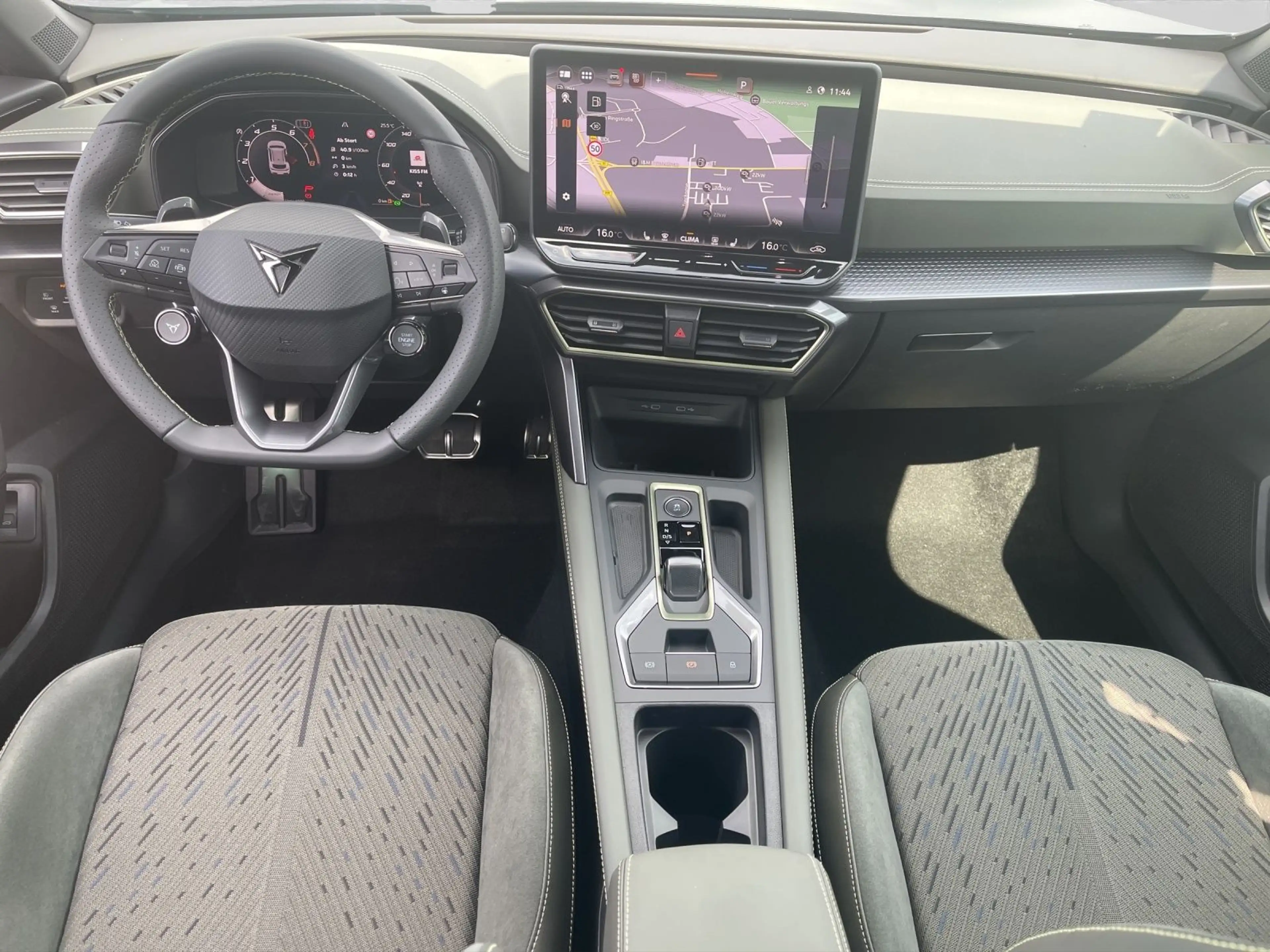 CUPRA Formentor 2.0 TSI DSG 4D TRIBE EDITION UPE64 MAT — photo 5