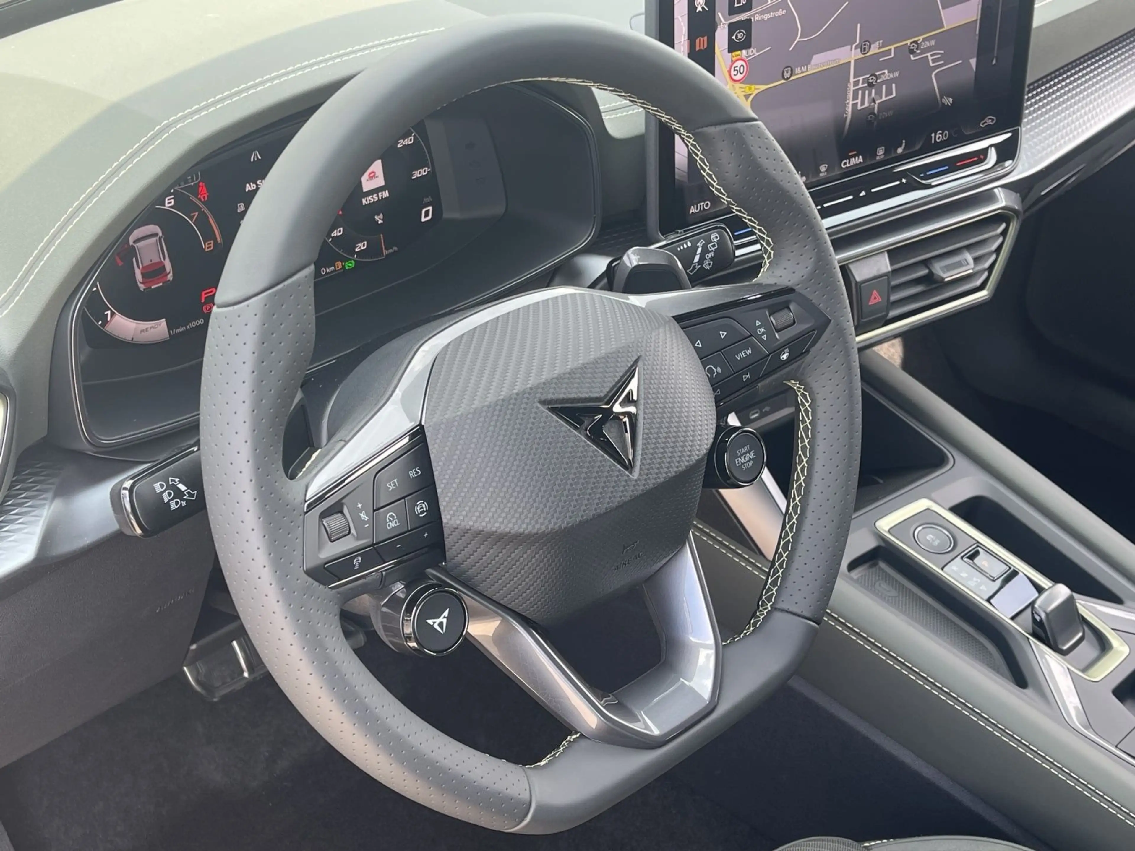 CUPRA Formentor 2.0 TSI DSG 4D TRIBE EDITION UPE64 MAT — photo 9