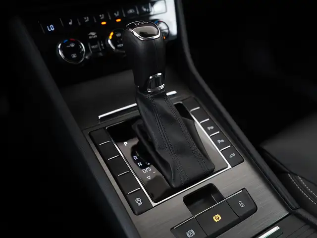 Skoda Superb view 11