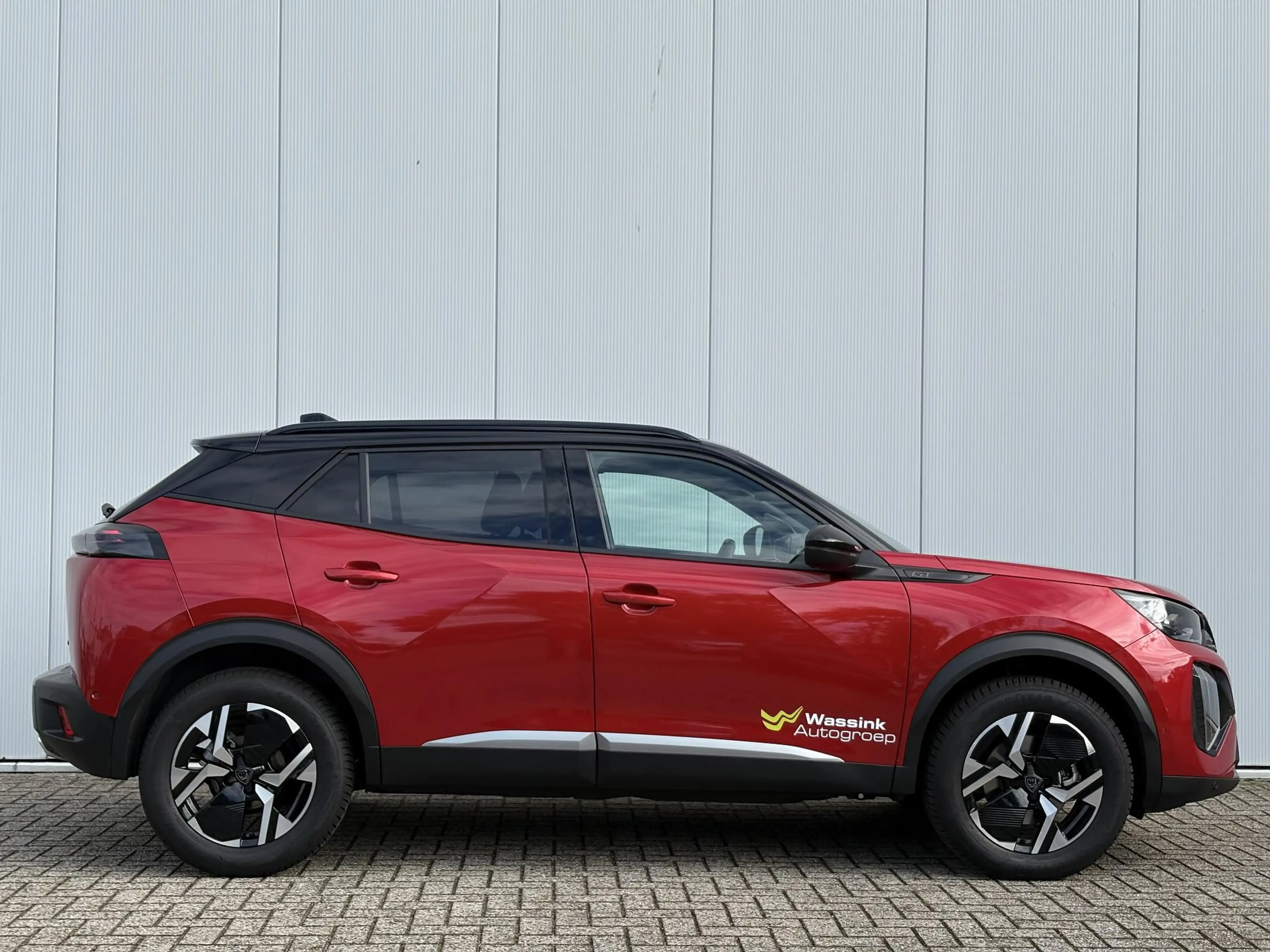 Peugeot 2008 1.2 Hybrid 145 GT | Navigatie | Voor- en Achteruit — photo 4