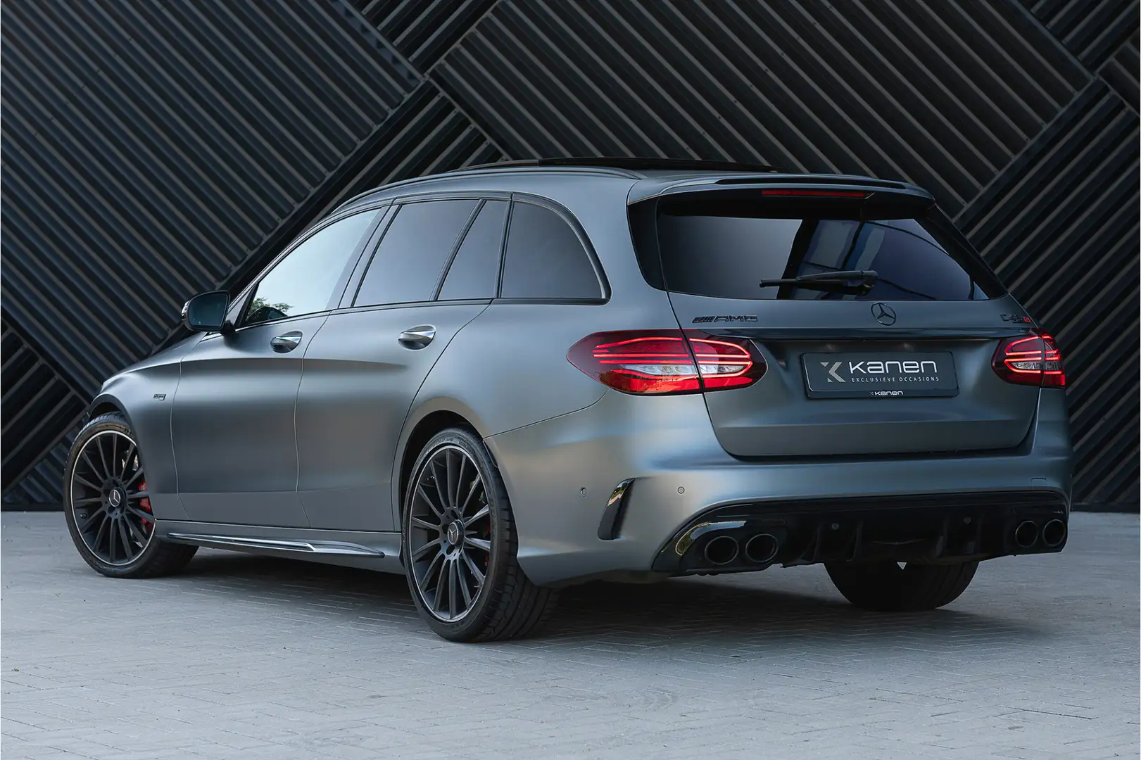 Mercedes-Benz C 43 AMG Estate C43 4MATIC Pano Schaalstoel Burmester Head Grey - 2