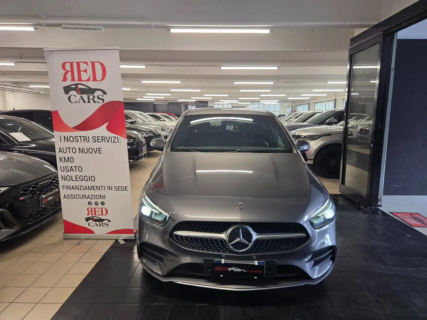 Mercedes-Benz B 180 d Premium auto Grigio - 1