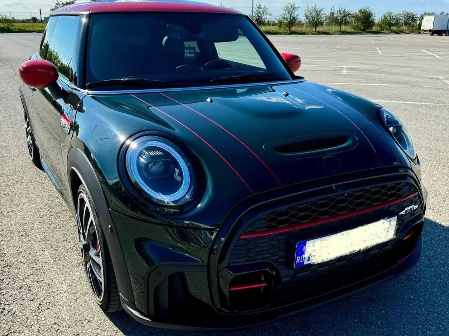 MINI John Cooper Works Mini+John+Cooper+Works+Aut. Černá - 1
