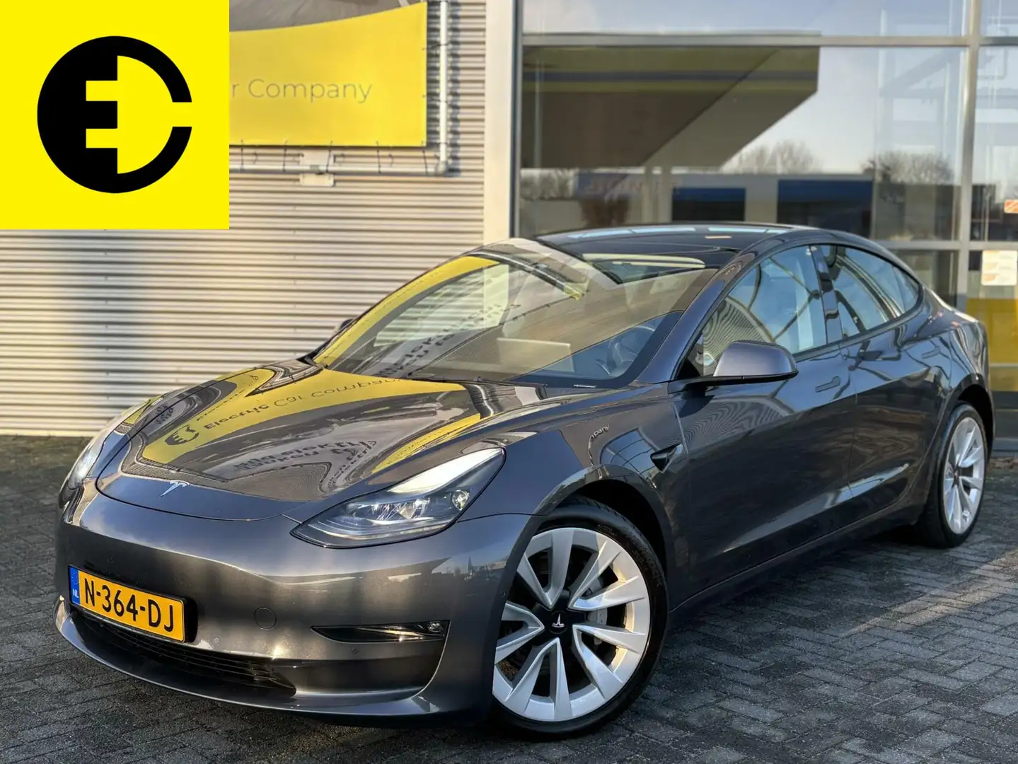 Tesla Model 3 Long Range AWD 75 kWh | Lage km-stand | warmtepomp Grijs - 1