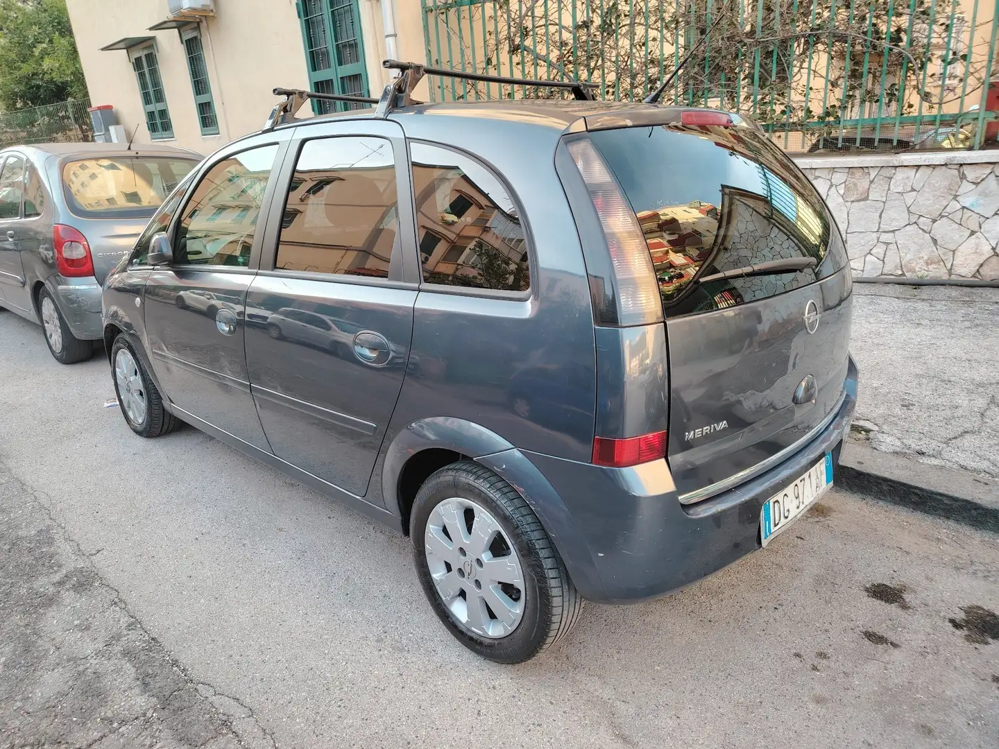 Opel Meriva 1.4 16v Cosmo c/esp - 2
