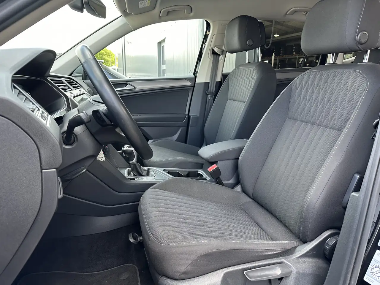 Volkswagen Tiguan Allspace 1.5 TSI DSG Sport NAV+LED+KAMERA 9