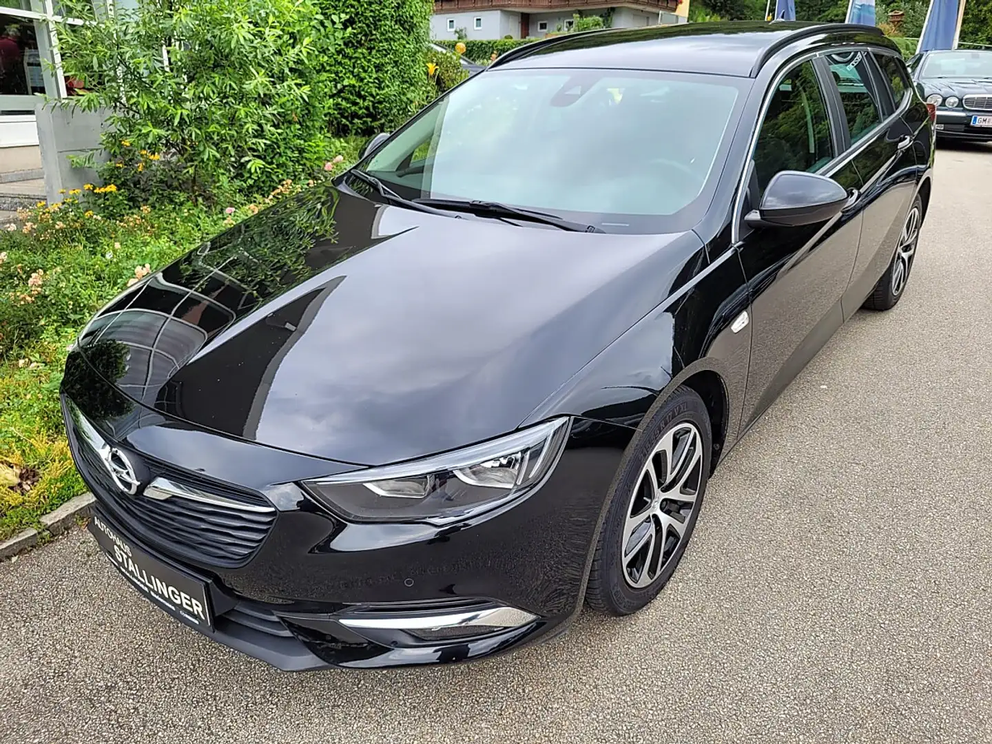 Opel Insignia ST 1,5 Turbo Ecotec Direct Inj. Edition St./St. Schwarz - 1
