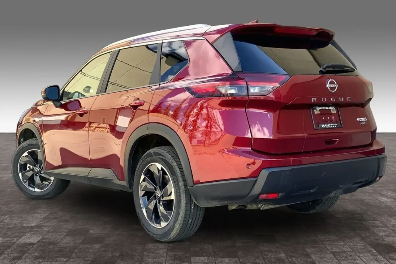 Nissan Rogue снимка Nissan Rogue