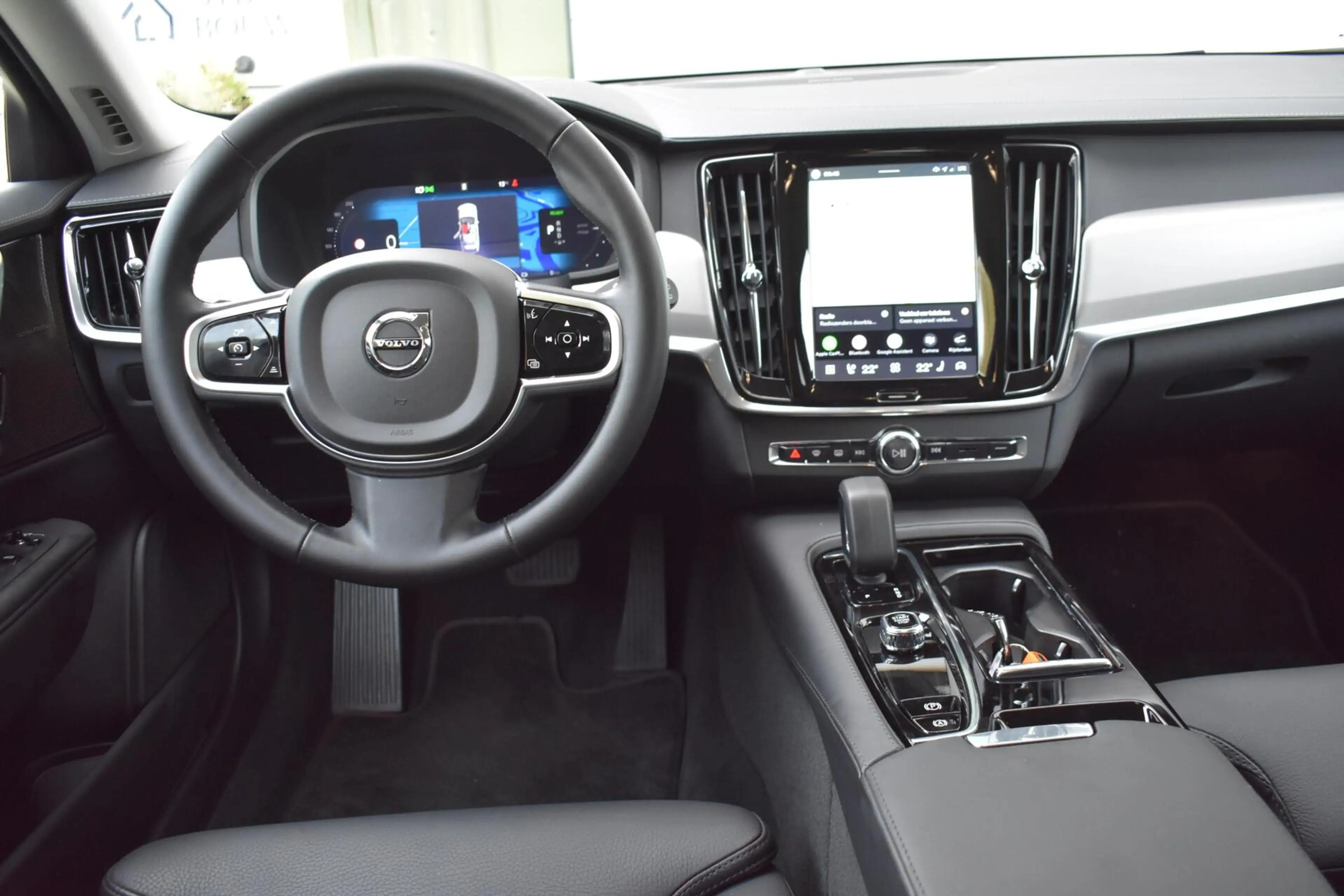 Volvo V90 2.0 T6 Plug-in hybrid AWD Plus Dark | NL Auto | Tr — photo 11