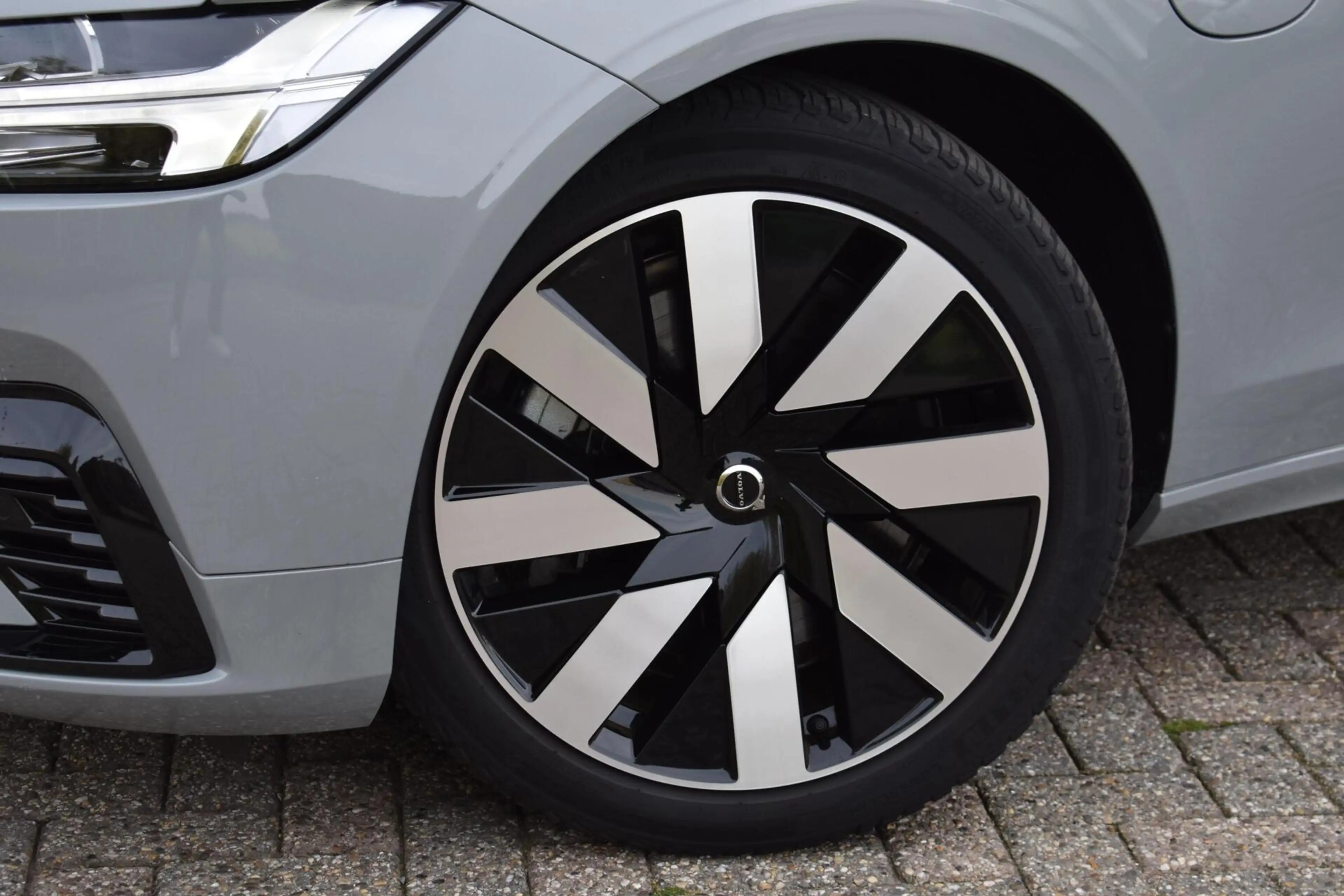 Volvo V90 2.0 T6 Plug-in hybrid AWD Plus Dark | NL Auto | Tr — photo 5