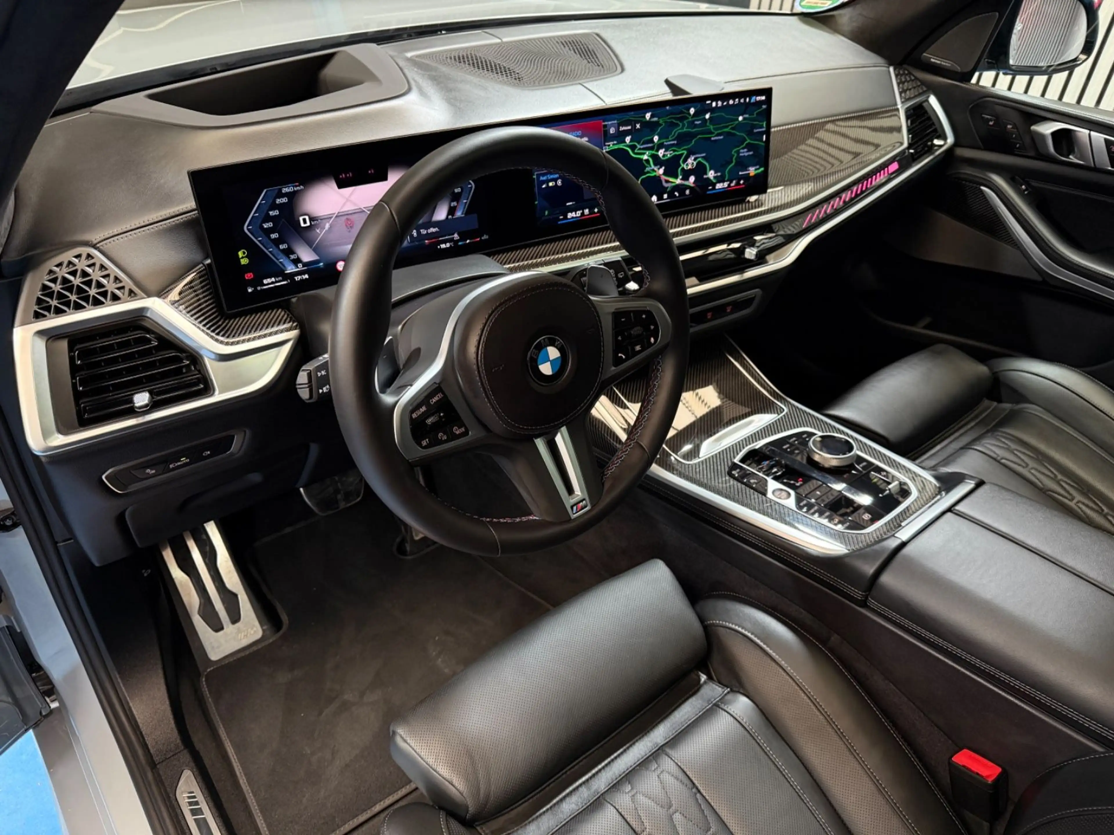 BMW X7 M60 i INDIVIDUEL — photo 9