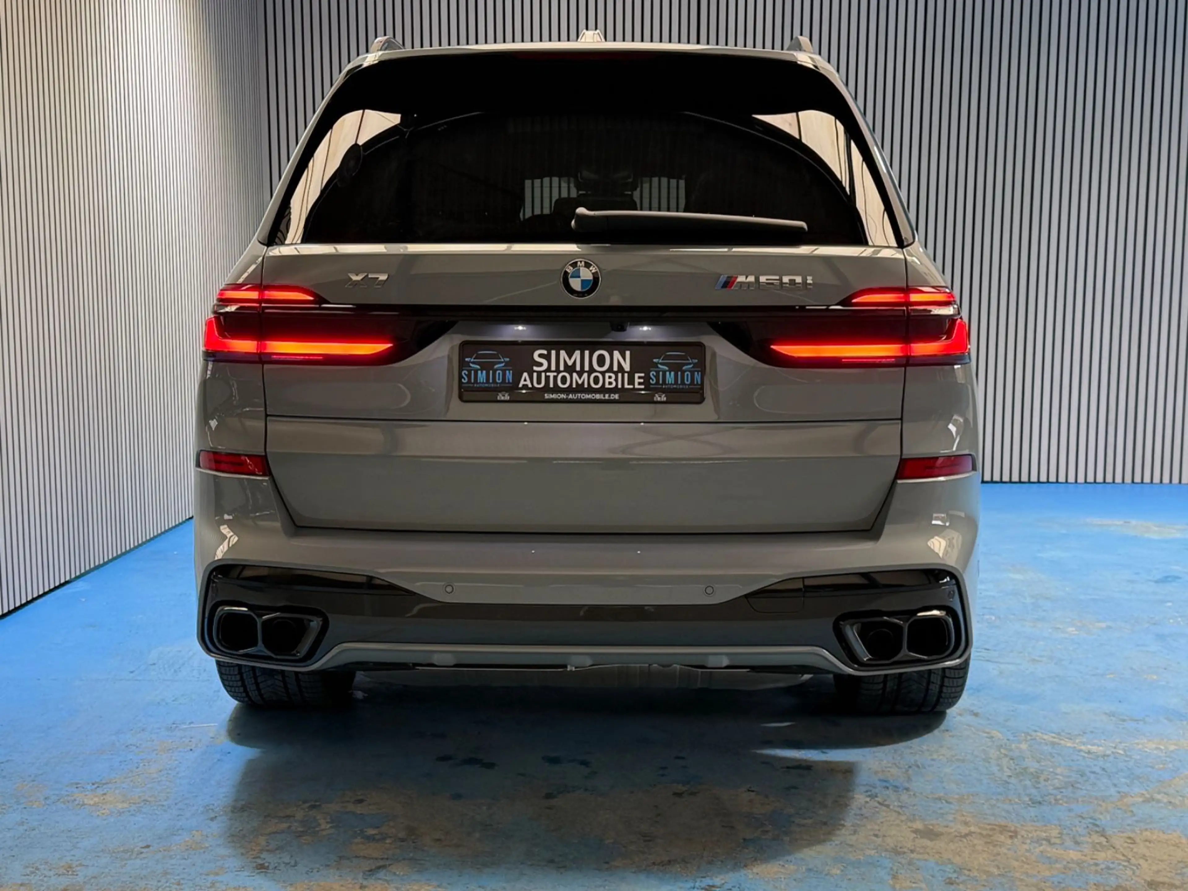 BMW X7 M60 i INDIVIDUEL — photo 4