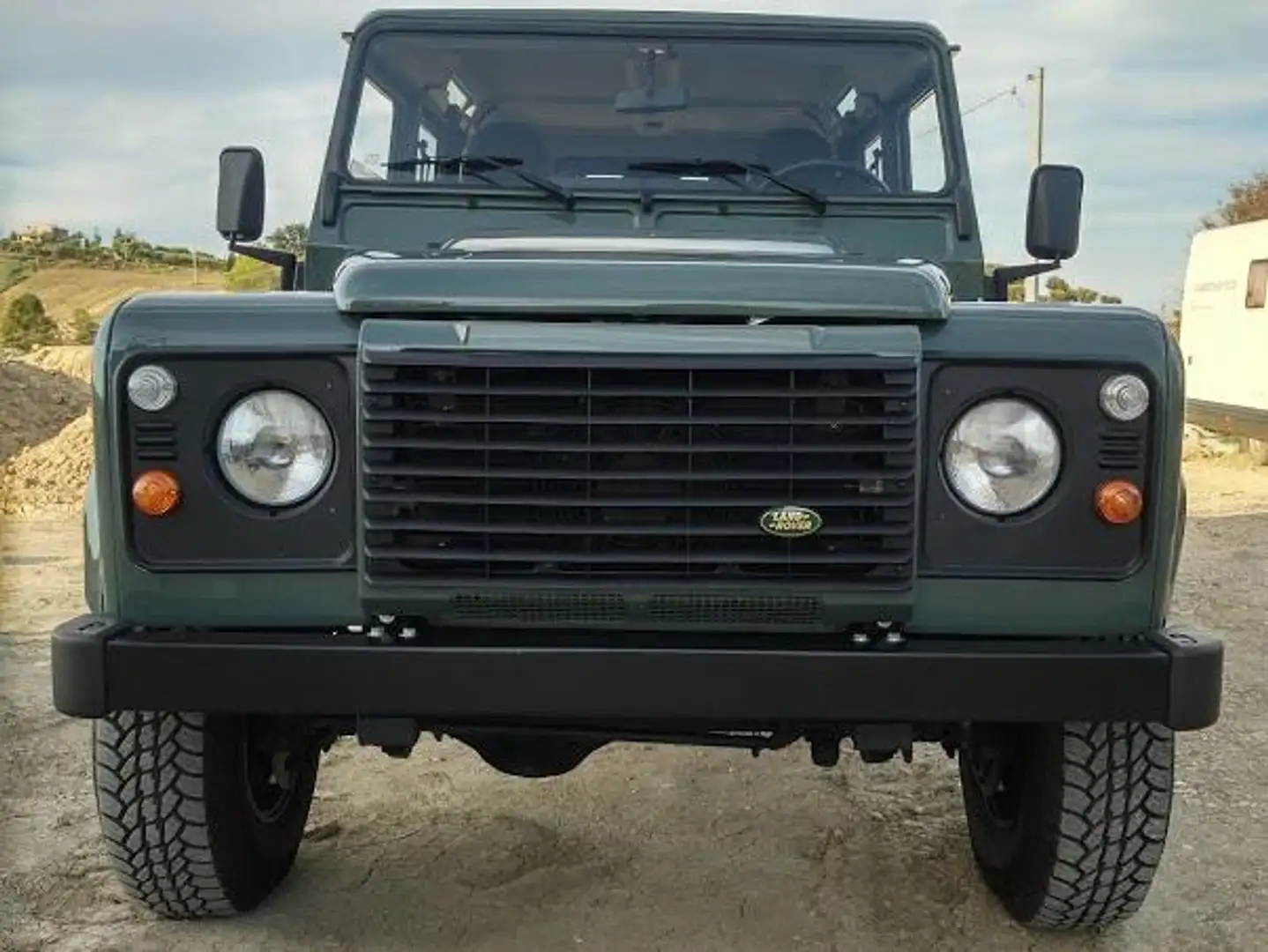 Land Rover Defender Defender 110 2.4 td E SW Verde - 1