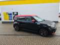 Kia Soul EV schwarz mit rotem Dach Zwart - thumbnail 1