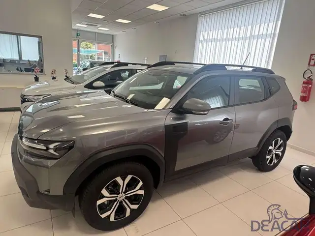 Dacia Duster view 2