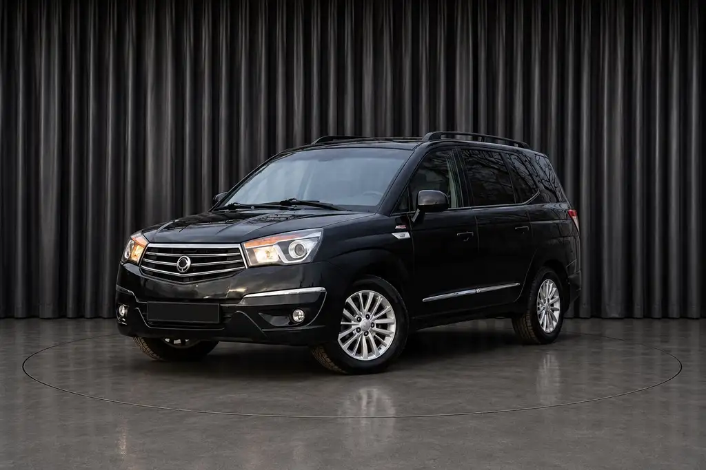 SsangYong Rodius 2013 из Европы — купить под ключ