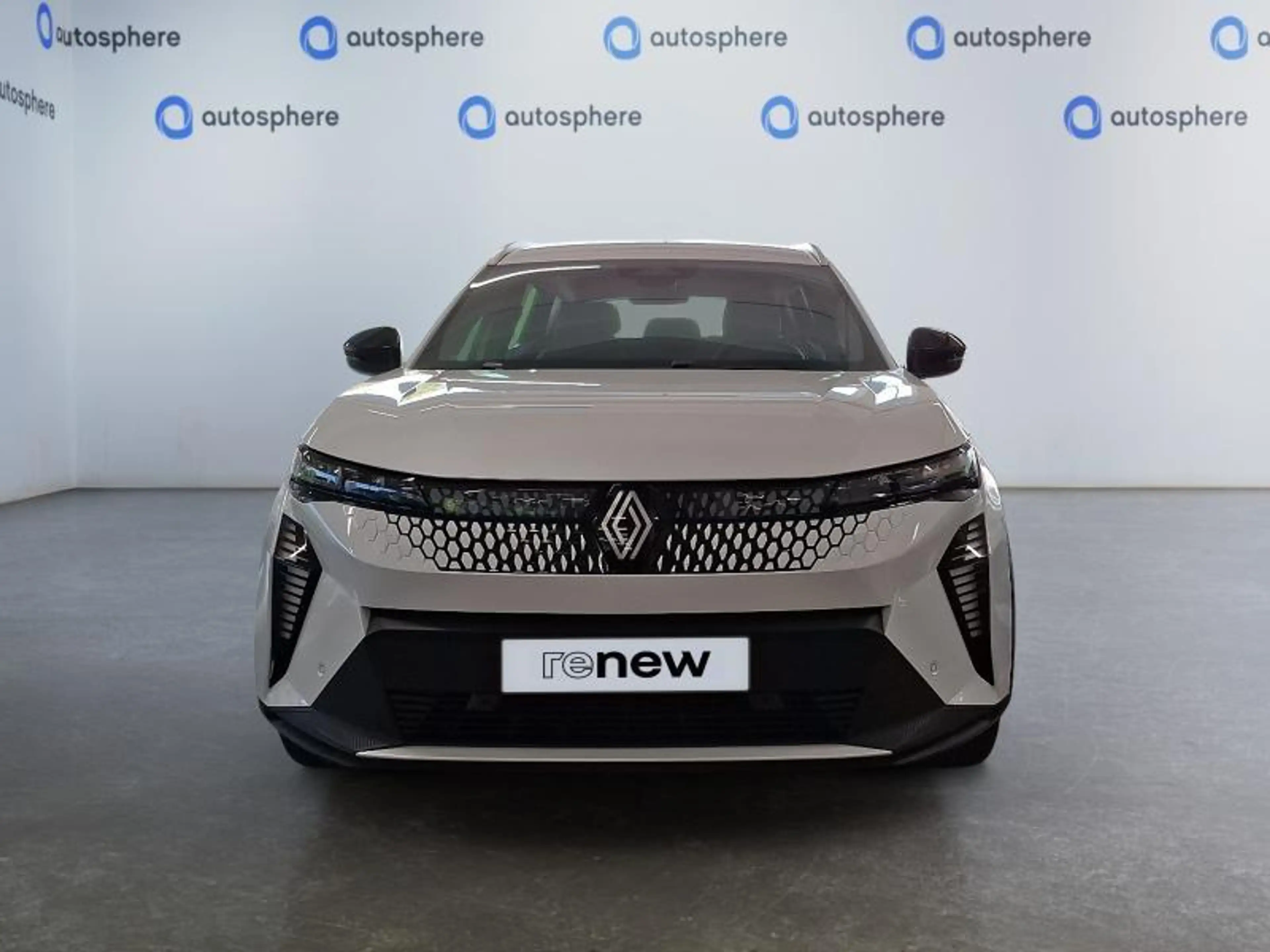 Renault Scenic E-Tech electric Evolution — photo 2