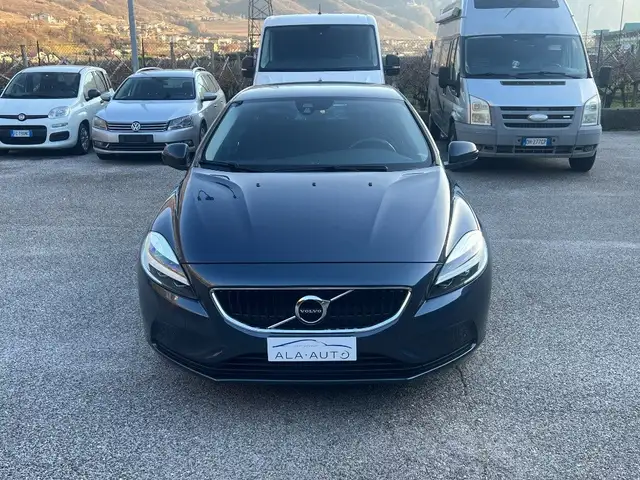 Volvo V40 D2 Geartronic Kinetic
