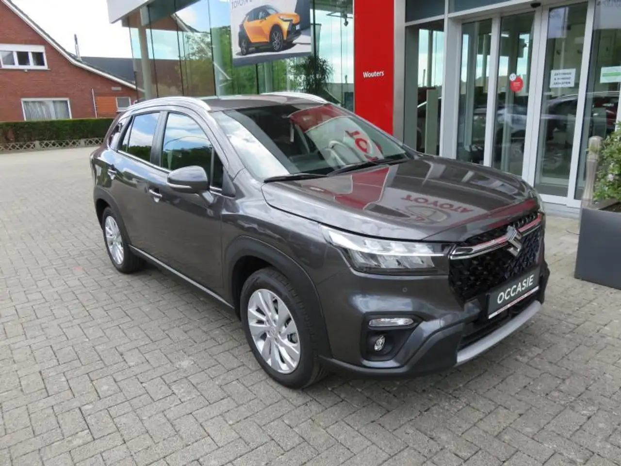 Suzuki S-Cross 2024