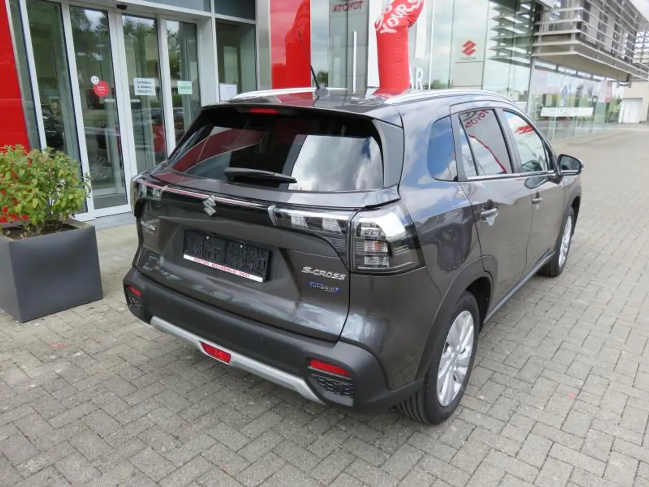 Suzuki S-Cross 2024