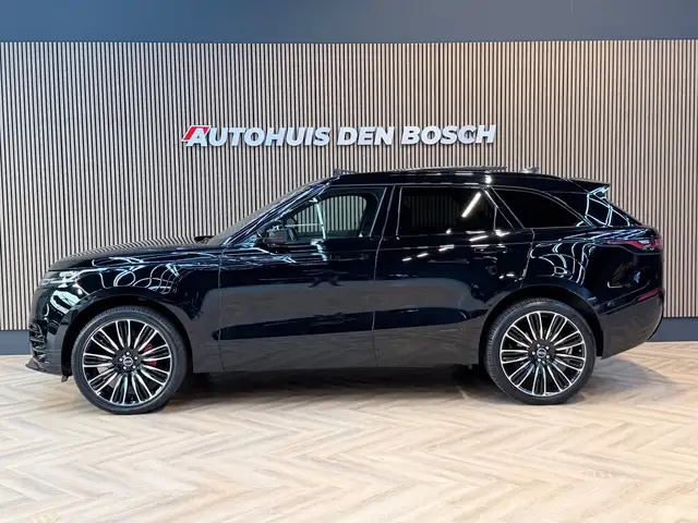 Land Rover Range Rover Velar view 3