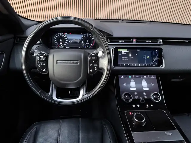 Land Rover Range Rover Velar view 12