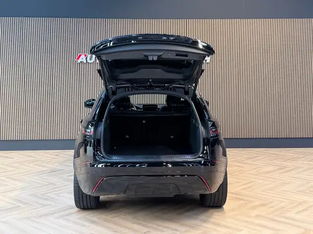 Land Rover Range Rover Velar view 21
