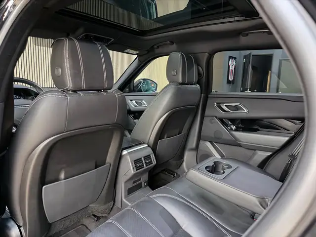 Land Rover Range Rover Velar view 10