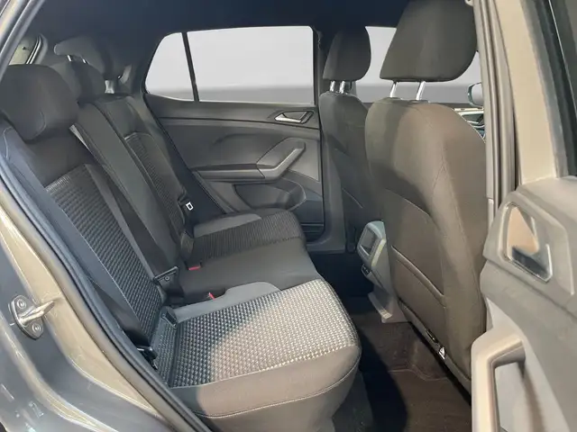 Volkswagen T-Cross view 6
