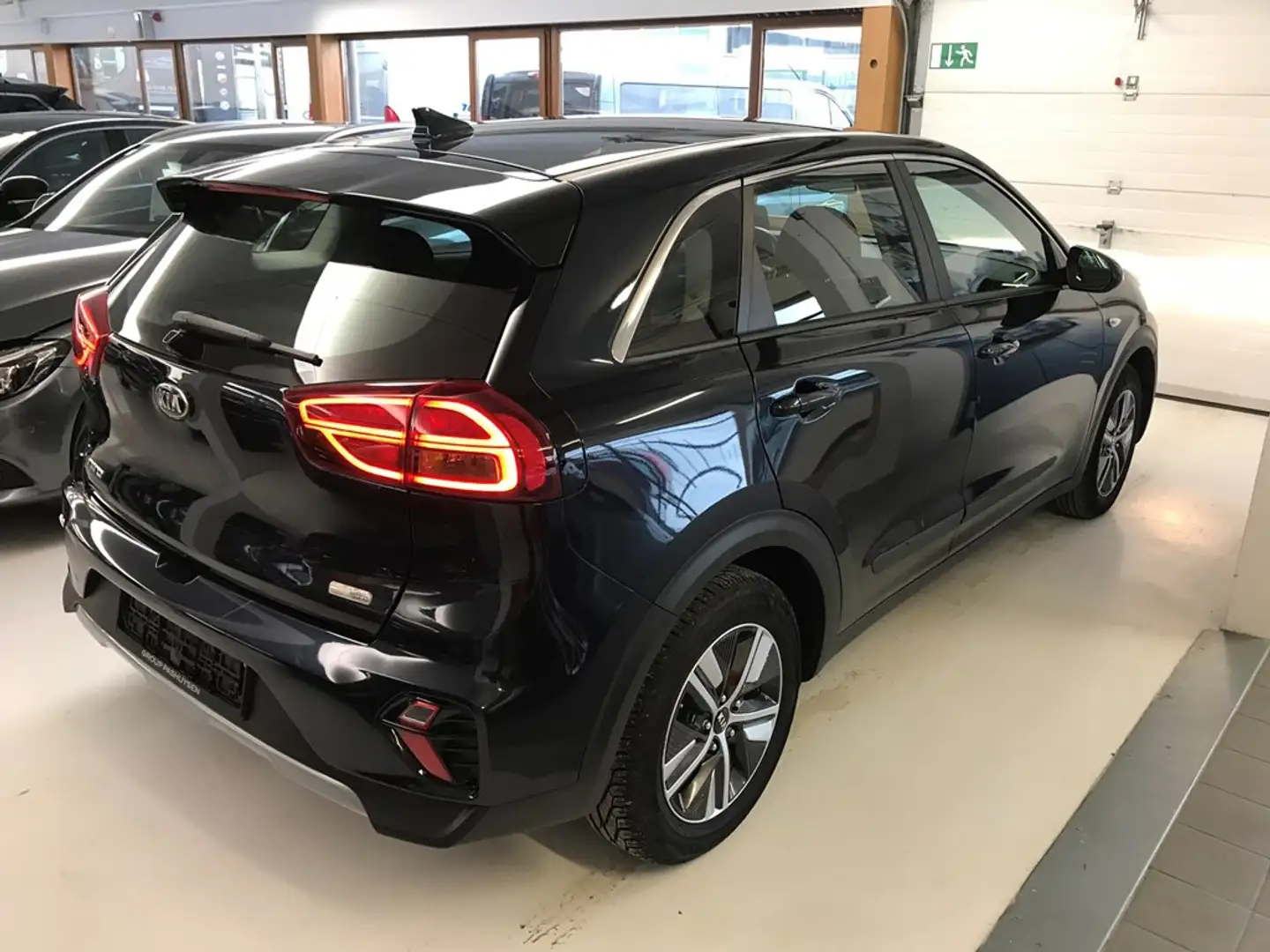 Kia Niro Navi Edition 1.6cc 105pk HYBRID Automaat Bleu - 2