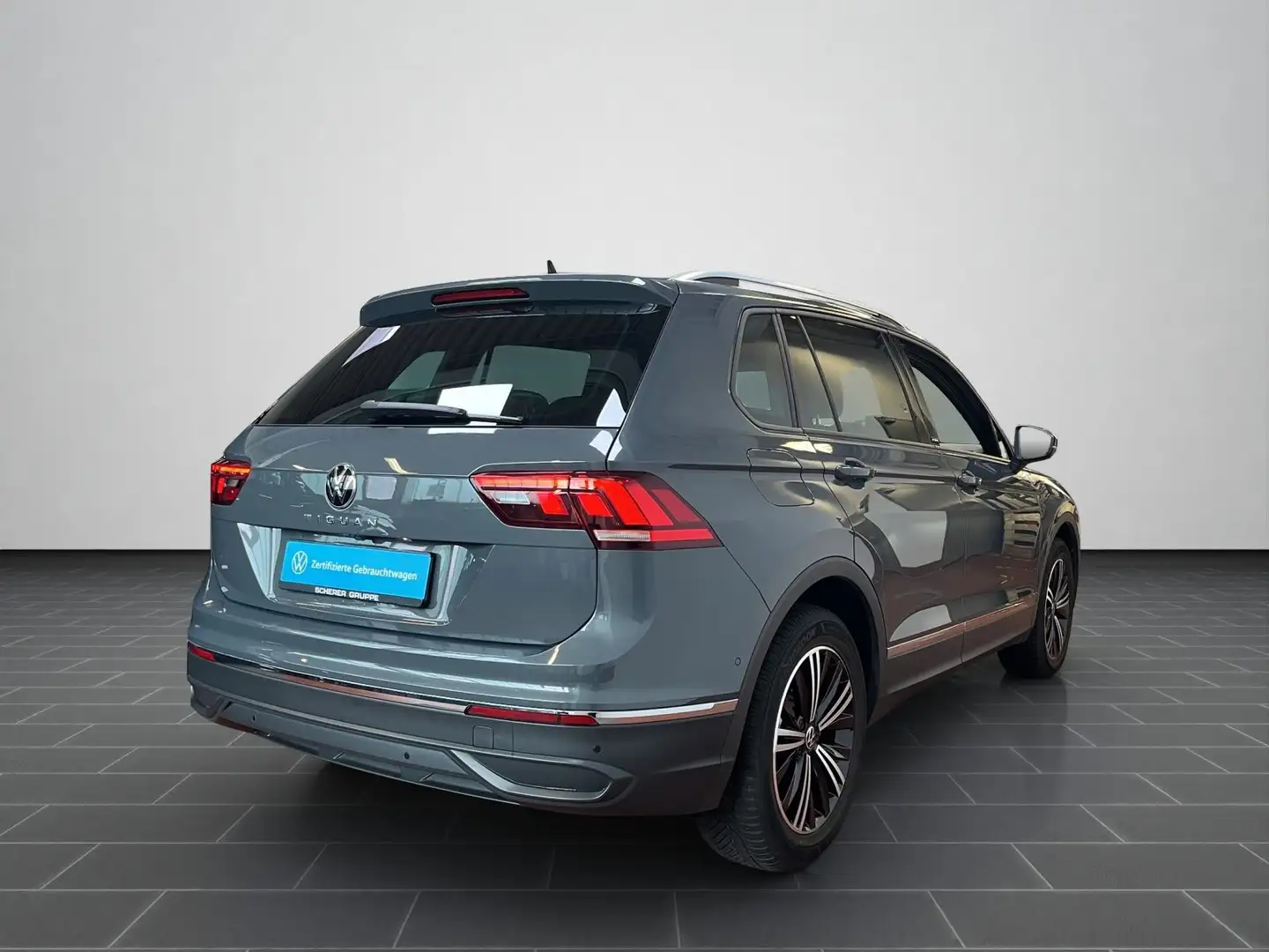 Volkswagen Tiguan Life 1.5 TSI OPF 110 kW 7-Gang-DSG Grau - 2