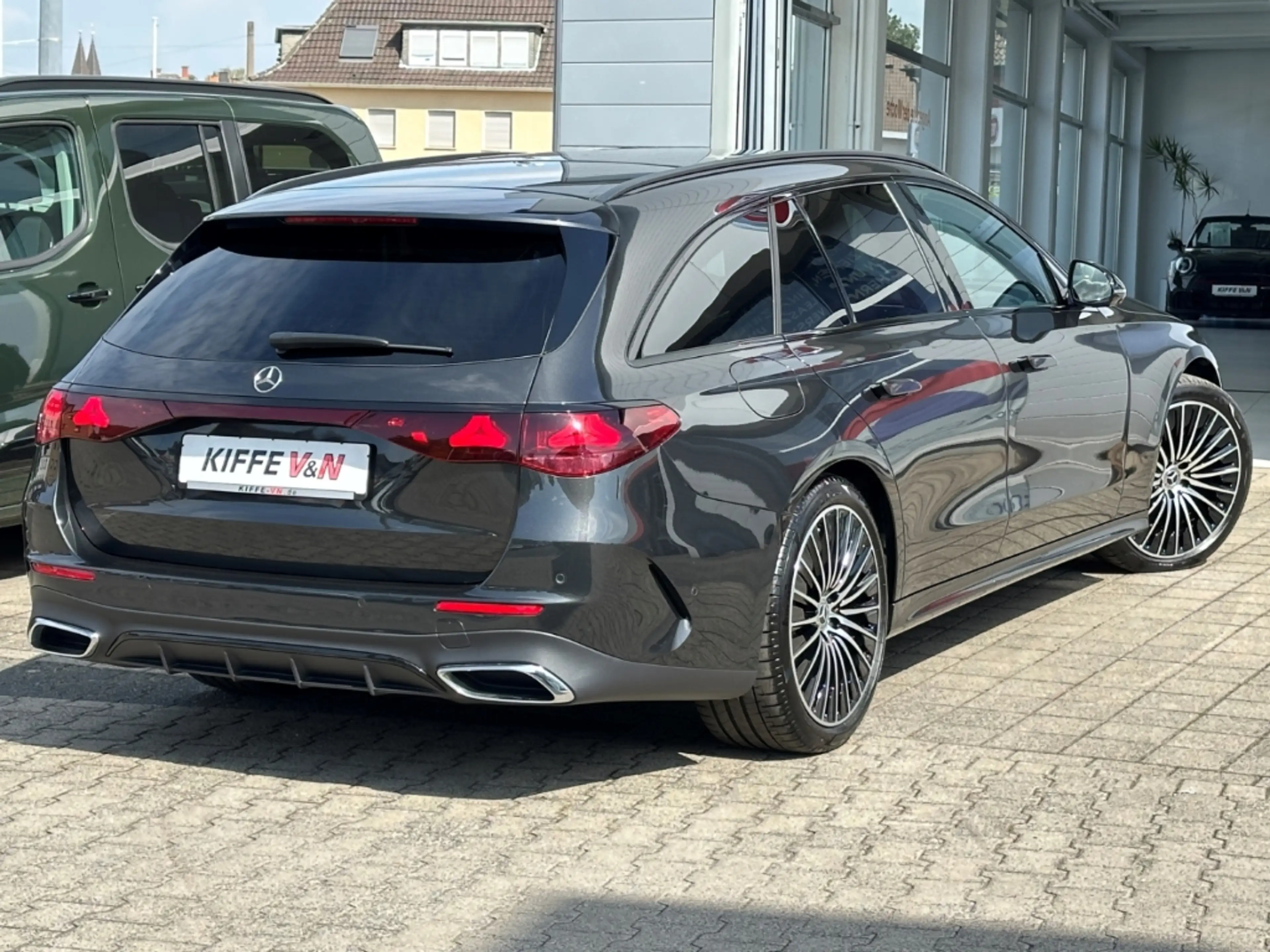Mercedes-Benz E 450 T 4M AMG Line NIGHT SPRSCREEN HUD BURM 360 — photo 4