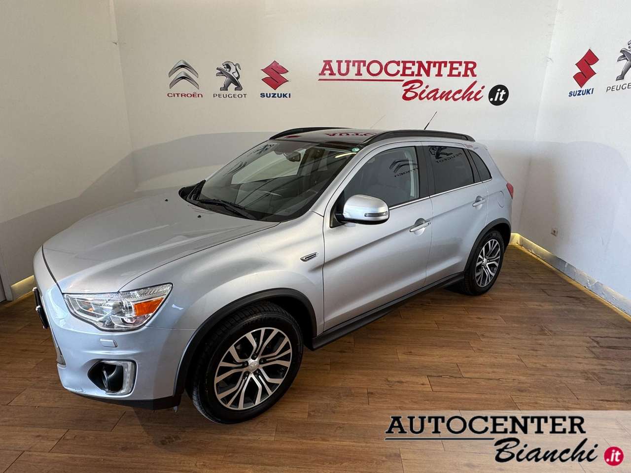 Mitsubishi ASX 1.6 Instyle Panoramic 4wd E6