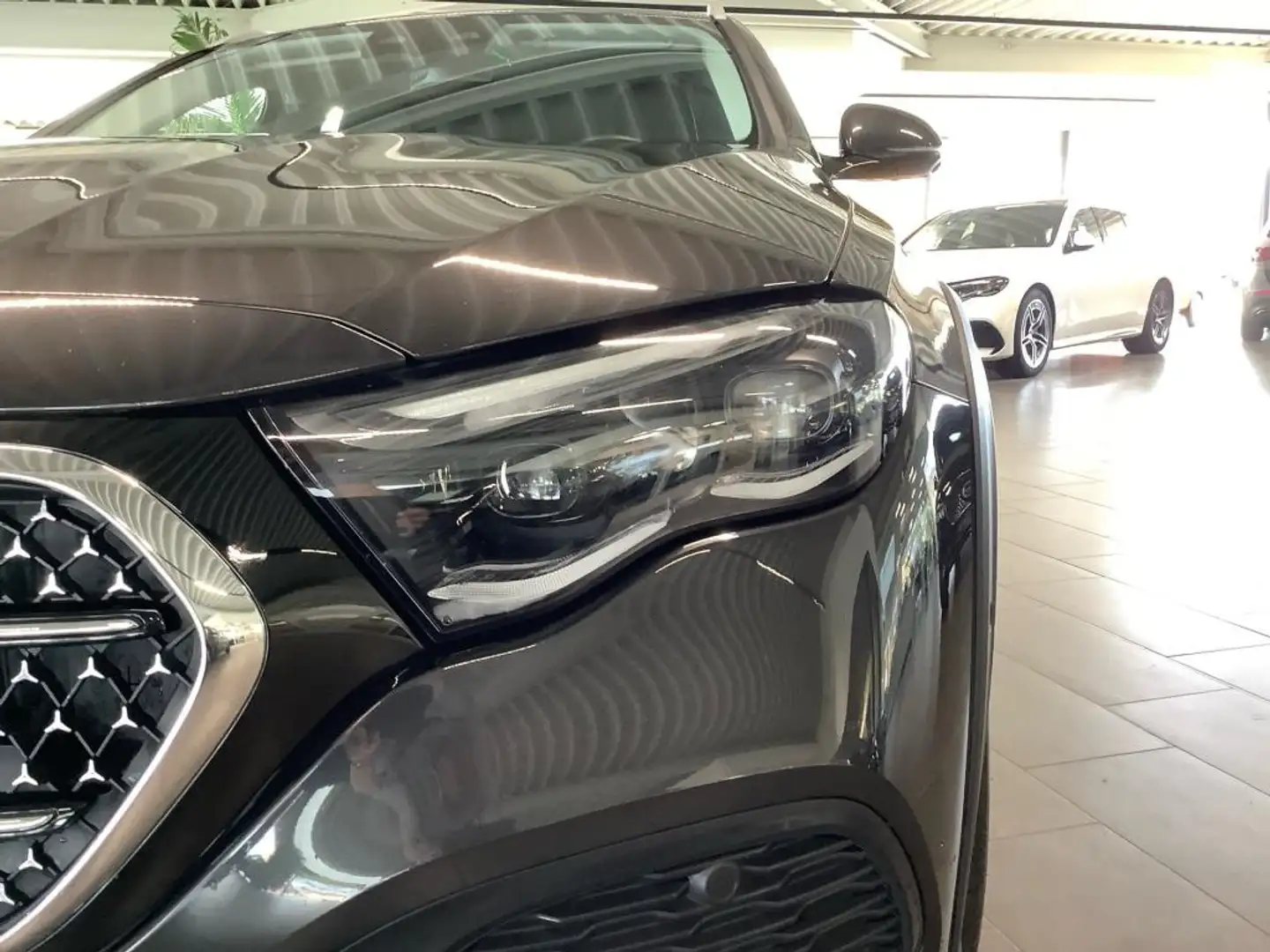 Mercedes-Benz E 300 de 4M T All-Terrain DIGITAL+AIR+DISTR+AHK Grau - 2