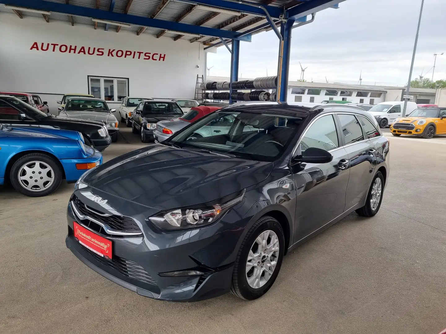 Kia Ceed SW / cee'd SW 1,6 CRDi SCR ISG Silverline - Topzustand! Grau - 1
