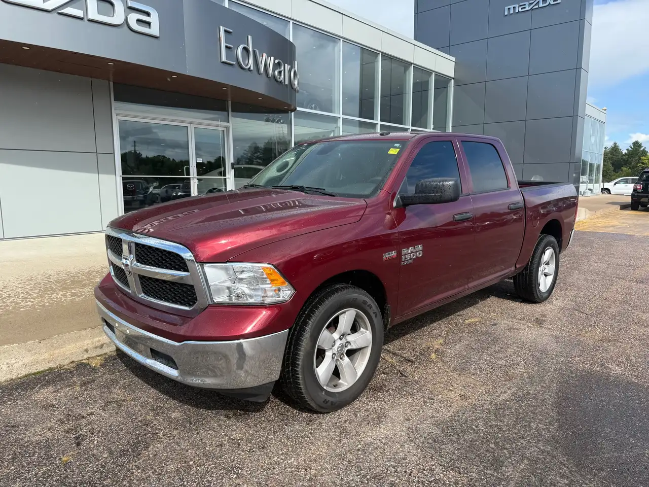 RAM 1500 снимка RAM 1500