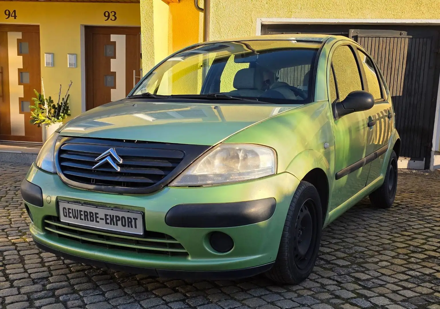 Citroen C3 "Comfort" Grün - 1