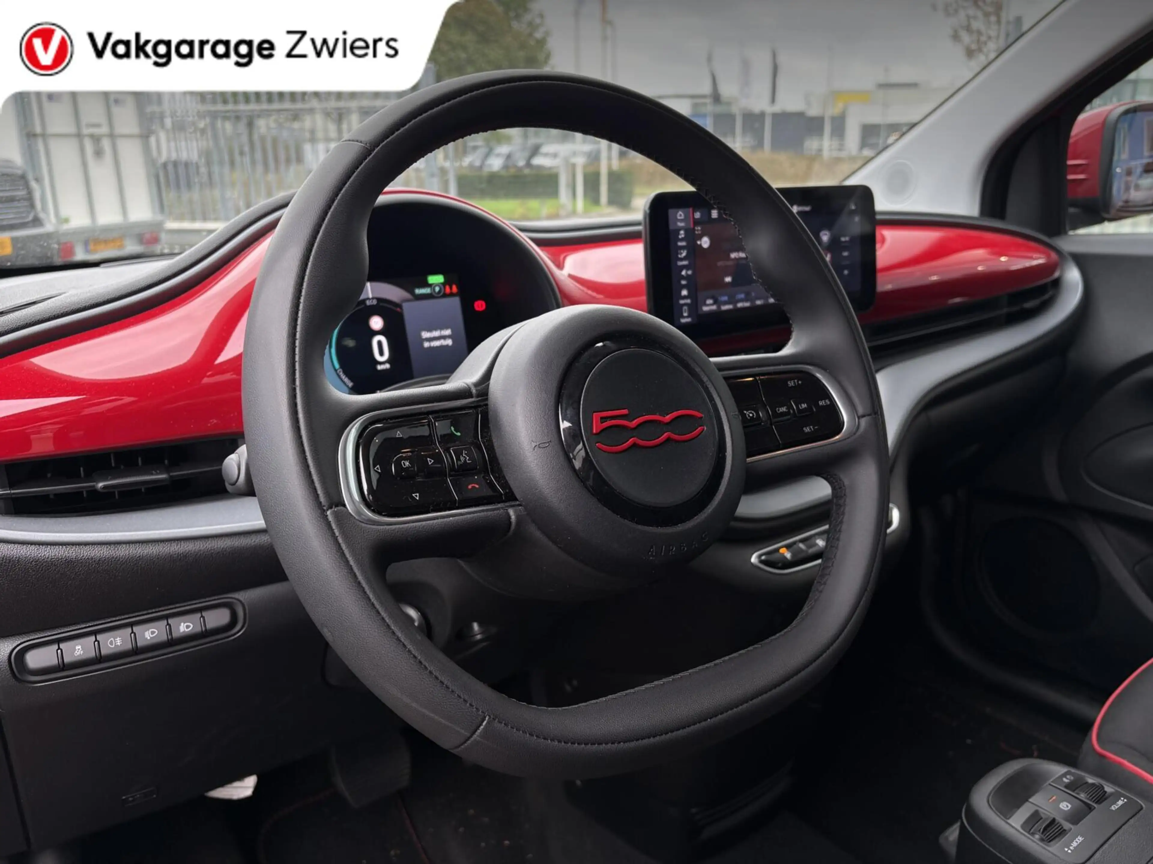 Fiat 500 RED 24 kWh SOH 93.3% — photo 2