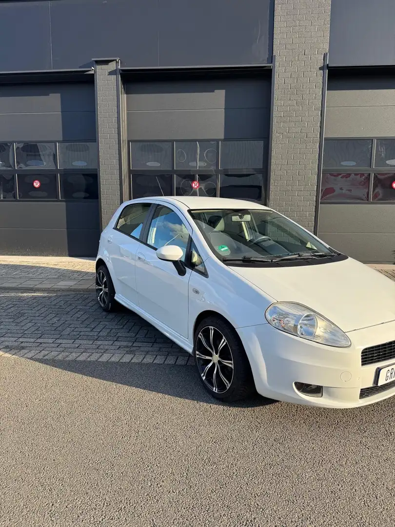 Fiat Punto 1.4 Edizione Lusso Biały - 2