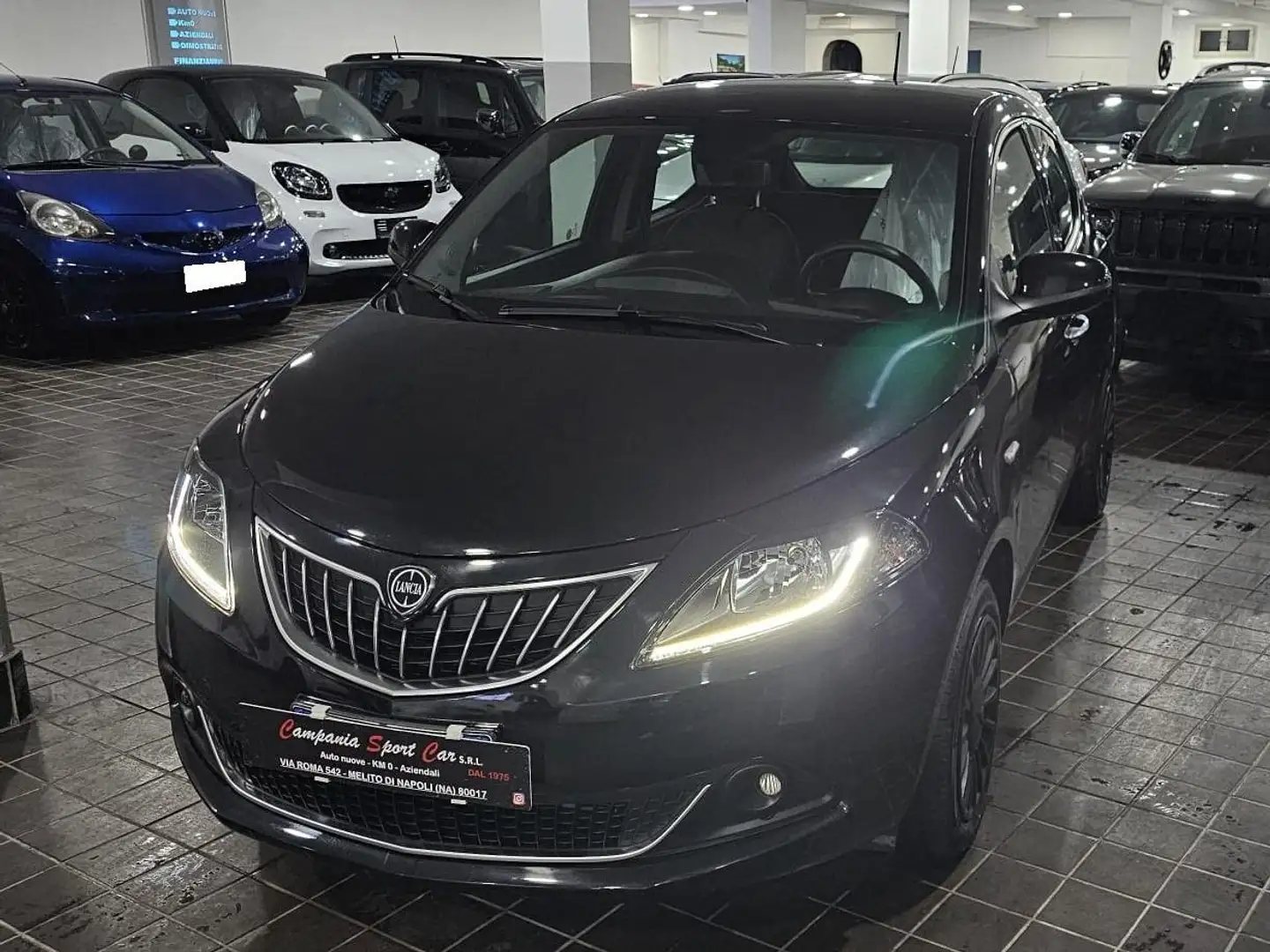 Lancia Ypsilon GOLD 1.0 HYBRID 71CV MY24 BENZ/ELETTR - NO BOLLO Negru - 1